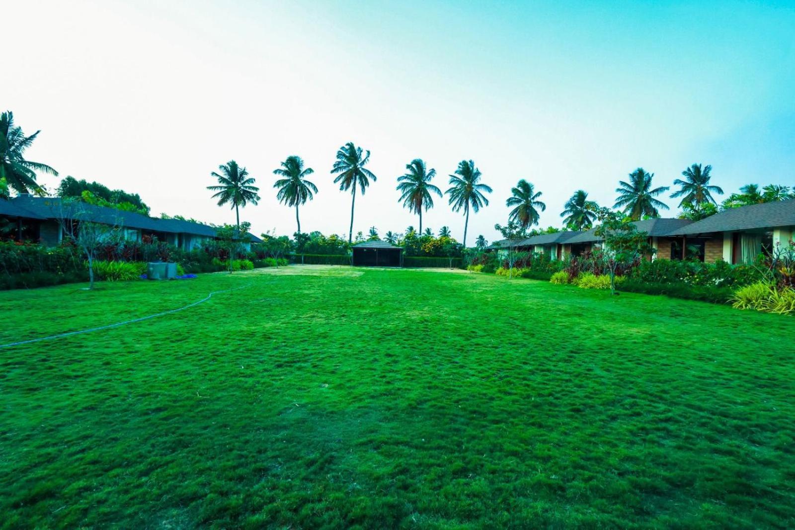 Veerdency Luxury Resort Devanahalli Buitenkant foto