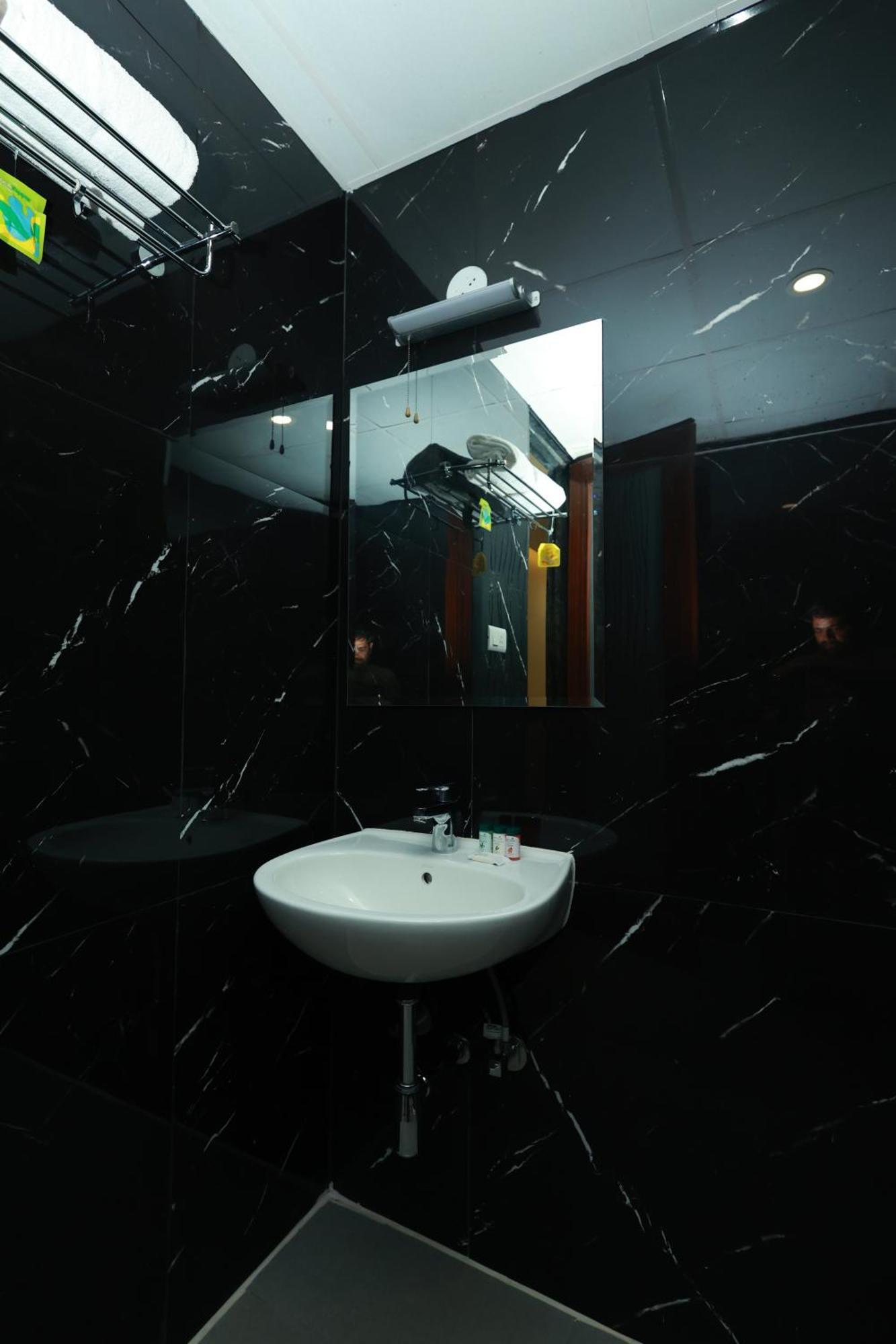 Veerdency Luxury Resort Devanahalli Buitenkant foto